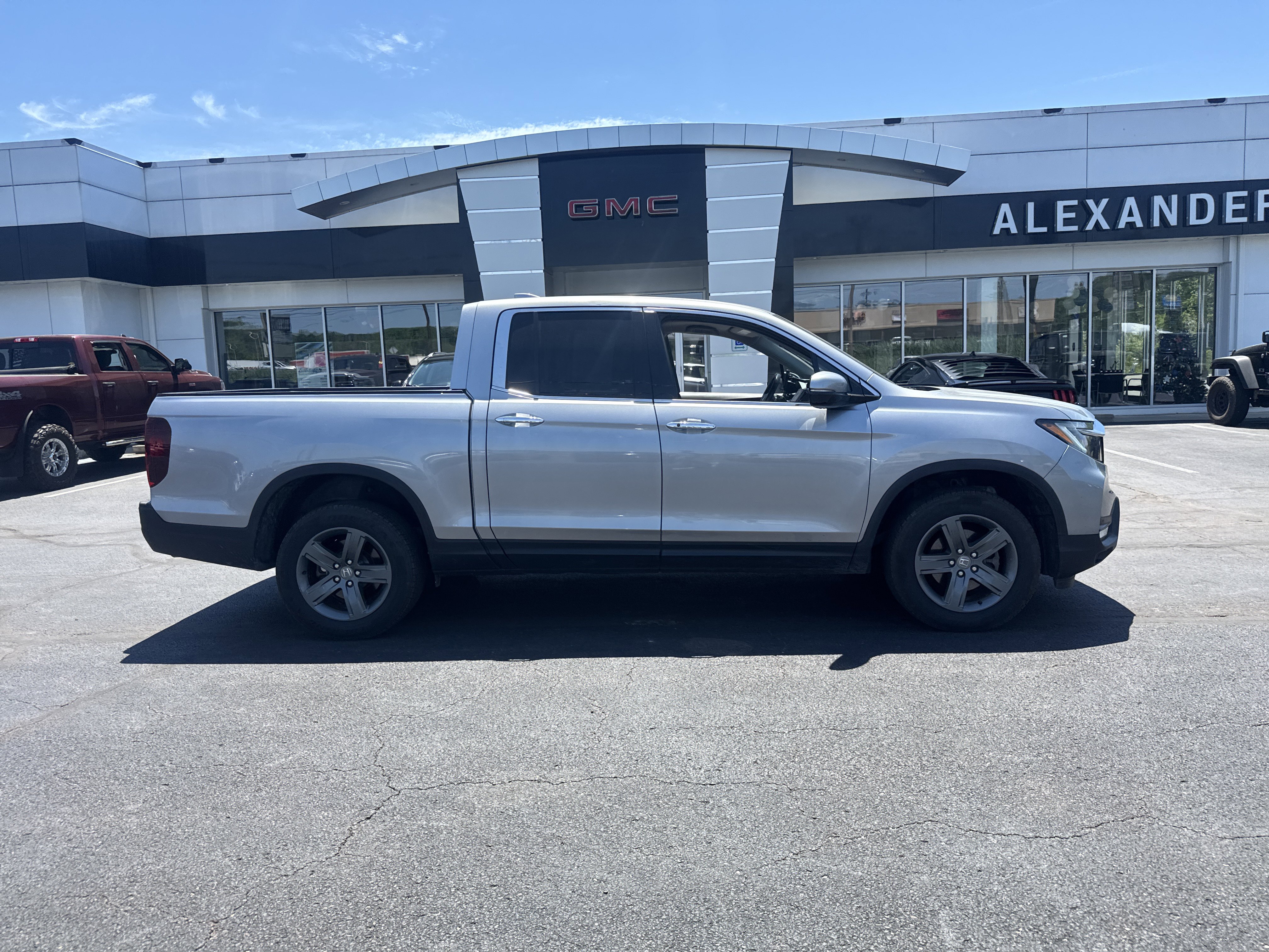 Used 2021 Honda Ridgeline RTL-E image 2