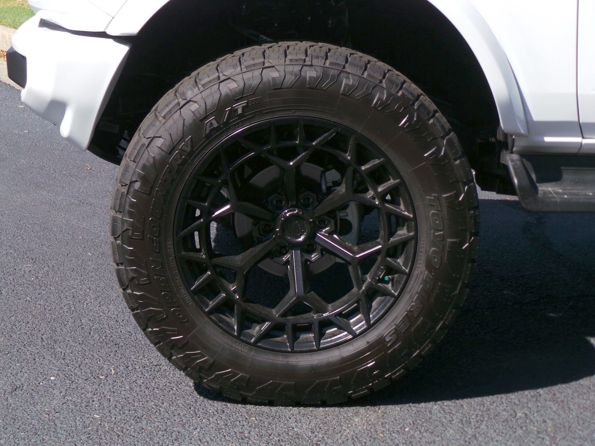 Used 2026 Ford Bronco Outer Banks AWD/4WD image 18