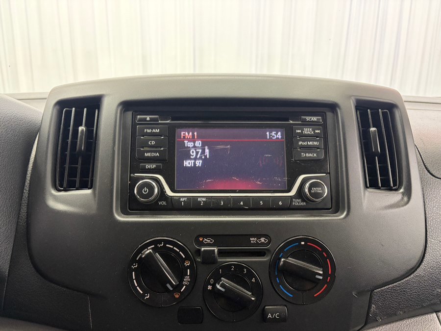 Used 2019 Nissan NV200 S FWD image 28