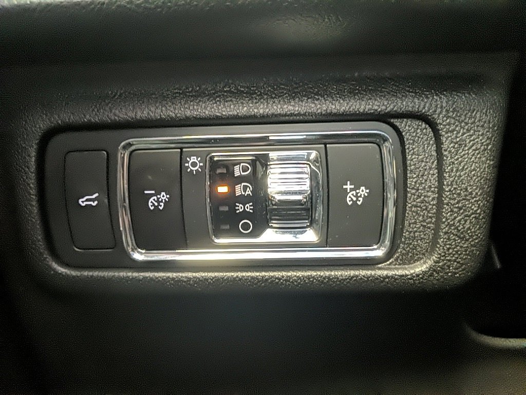 Certified 2022 Lincoln Corsair AWD w/ Equipment Group 101A image 22