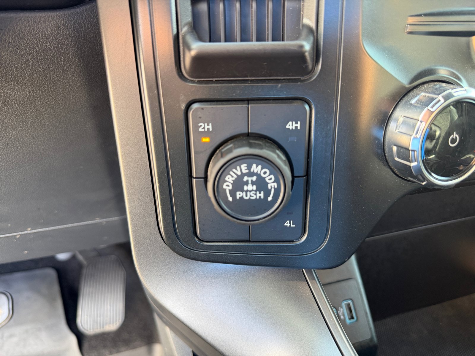 Used 2024 Ford F150 Tremor w/ Bed Utility Package AWD/4WD image 28