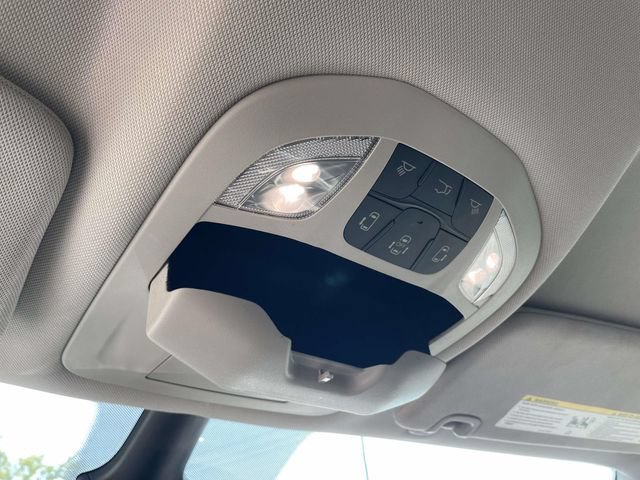 Used 2024 Chrysler Pacifica Touring-L FWD image 26