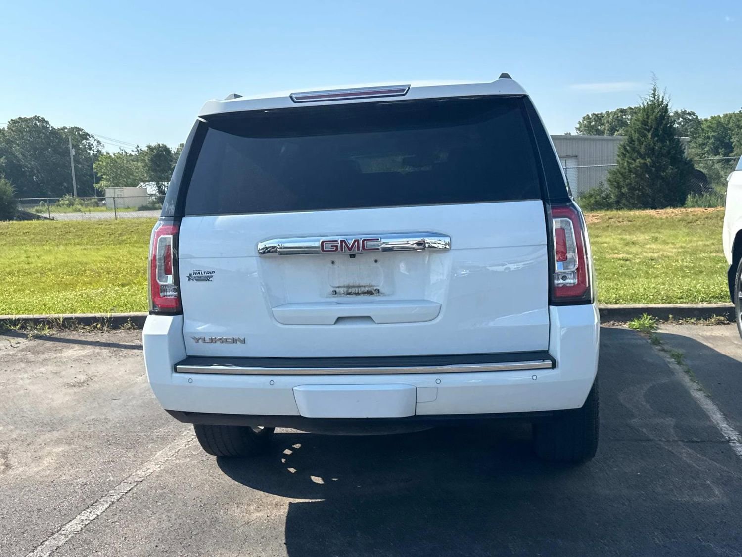 Used 2018 GMC Yukon Denali w/ Open Road Package AWD/4WD image 11