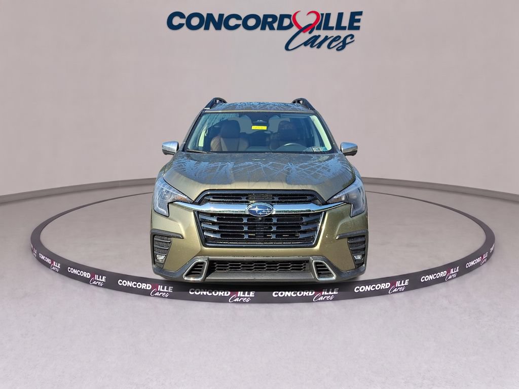 Used 2023 Subaru Ascent Touring AWD/4WD image 3