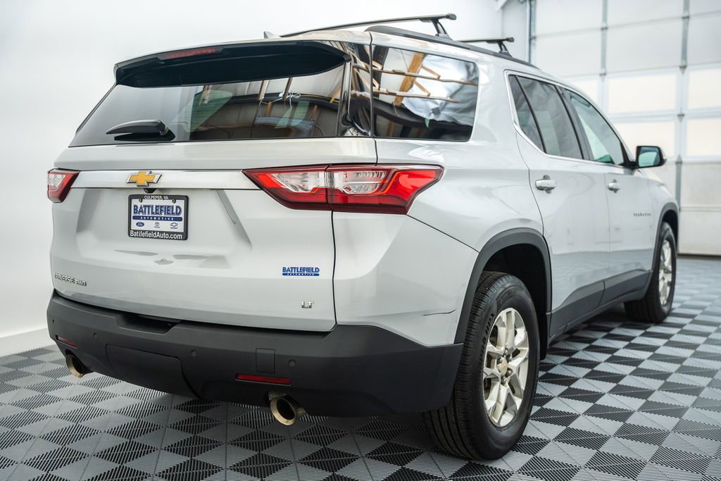 Used 2020 Chevrolet Traverse LT w/ Driver Confidence II Package AWD/4WD image 5