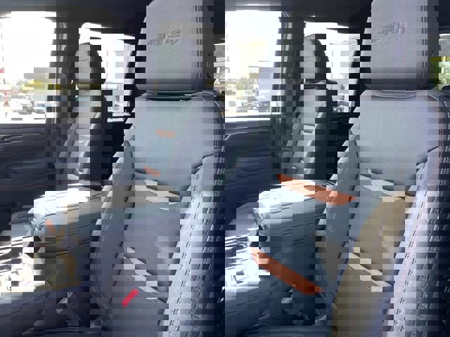 New 2025 GMC Sierra 2500 AT4 w/ AT4 Premium Plus Package image 14