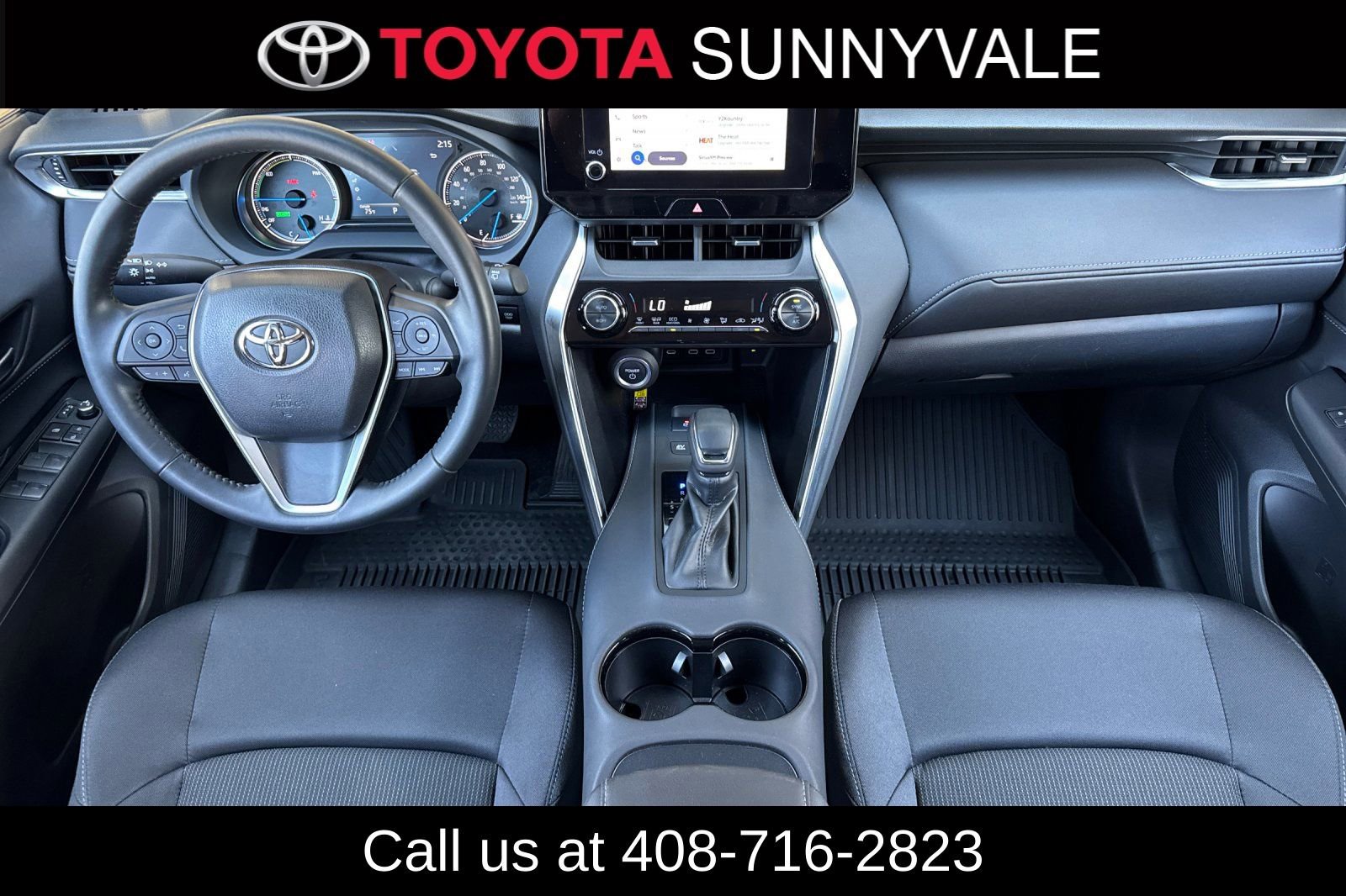 Used 2023 Toyota Venza LE AWD/4WD image 5