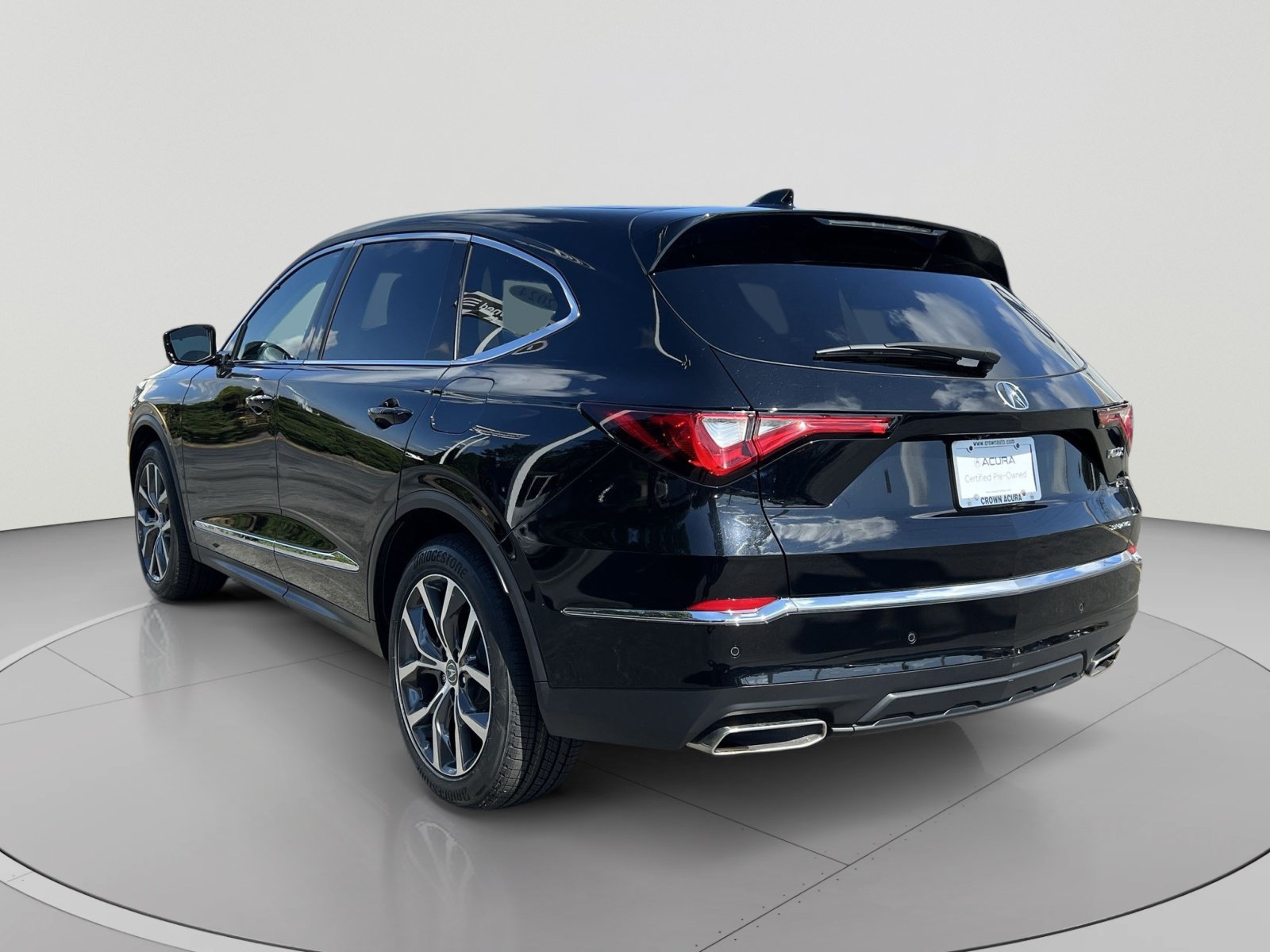 Certified 2024 Acura MDX w/ Technology Package AWD/4WD image 3