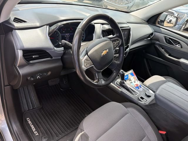 Used 2020 Chevrolet Traverse LT FWD image 22