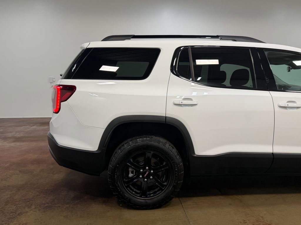 Used 2023 GMC Acadia AT4 image 33