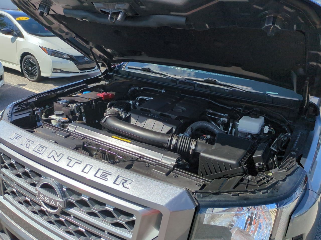 Certified 2023 Nissan Frontier SV AWD/4WD image 42