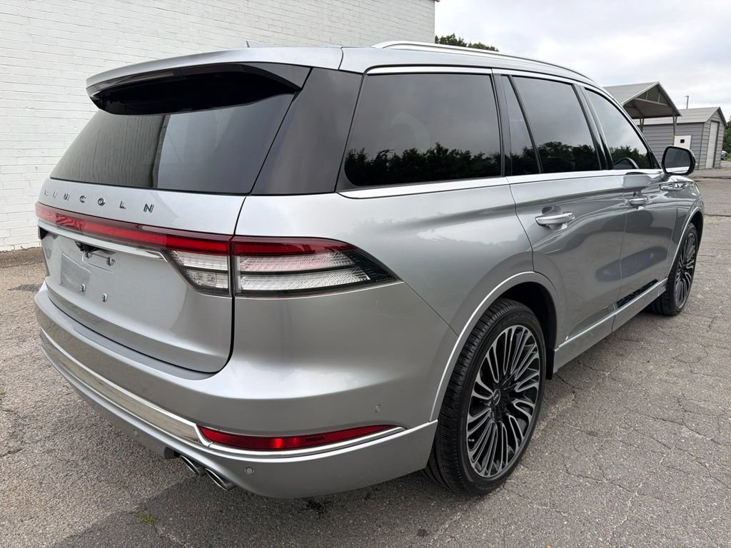 Used 2020 Lincoln Aviator Black Label w/ Dynamic Handling Package AWD/4WD image 2