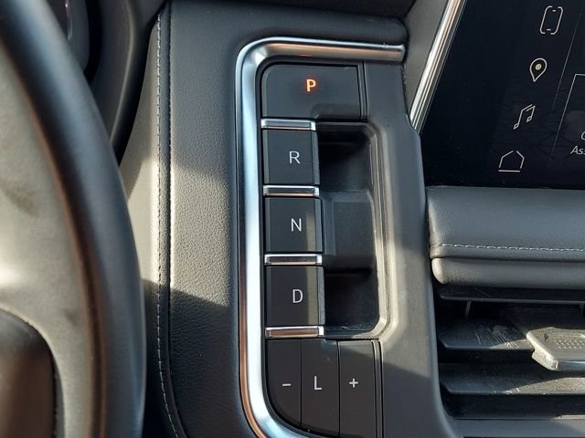 Used 2023 GMC Yukon SLE image 34