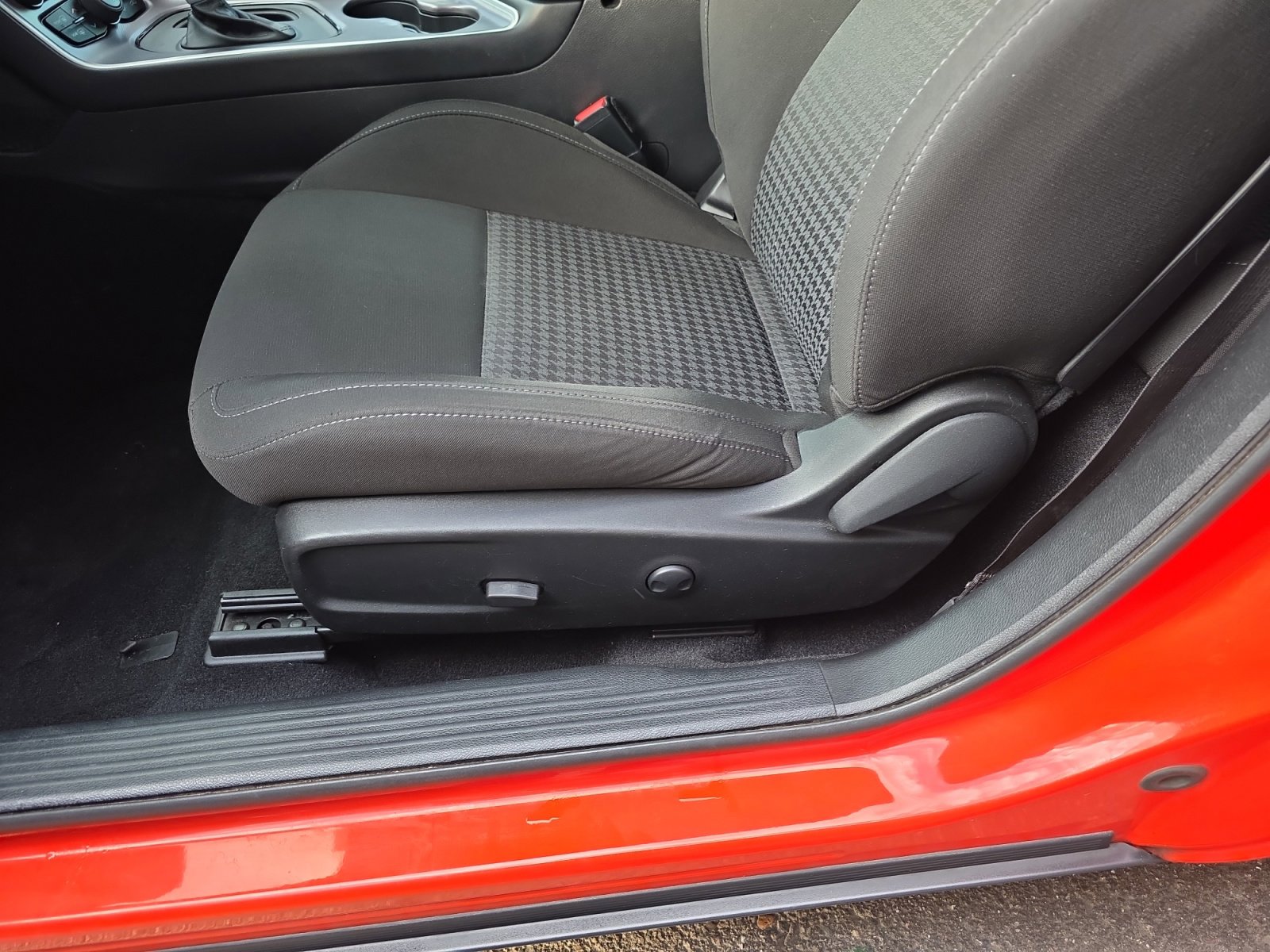 Used 2022 Dodge Challenger GT w/ Blacktop Package image 14