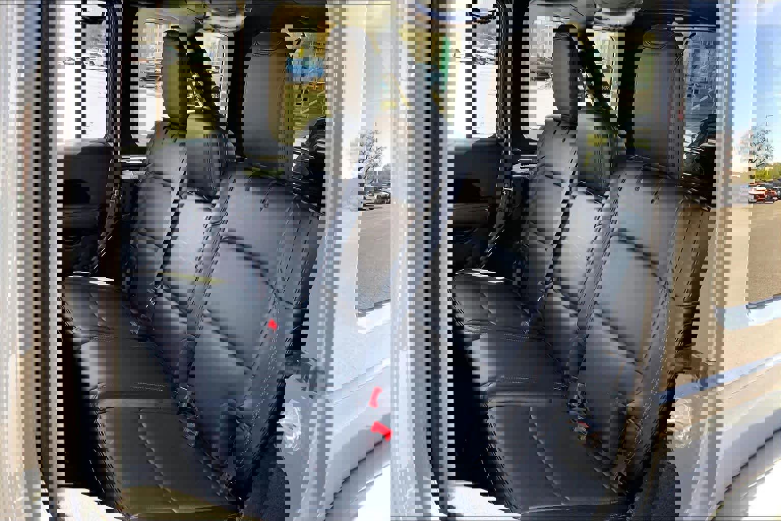 Used 2022 Jeep Wrangler Unlimited Rubicon w/ Xtreme Recon 35" Tire Package image 19