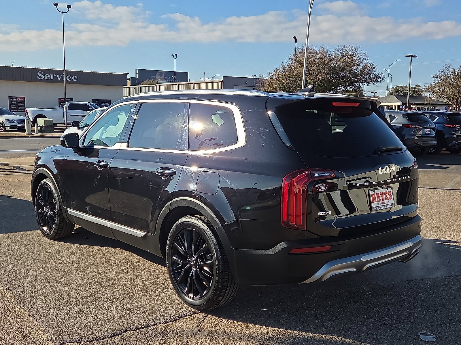 Used 2022 Kia Telluride SX w/ SX Prestige Package image 3