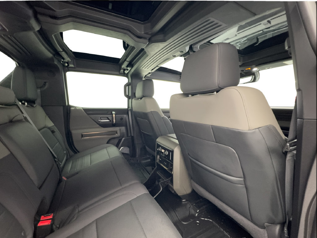 Used 2024 GMC Hummer EV 3X w/ LPO, Illumination Package AWD/4WD image 32