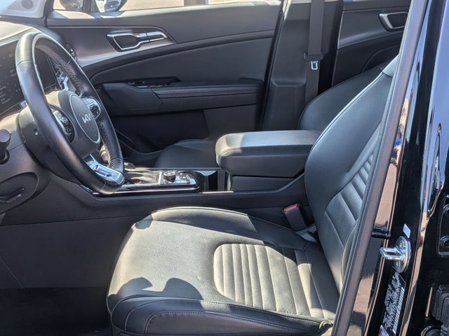 Used 2024 Kia Sportage SX image 17