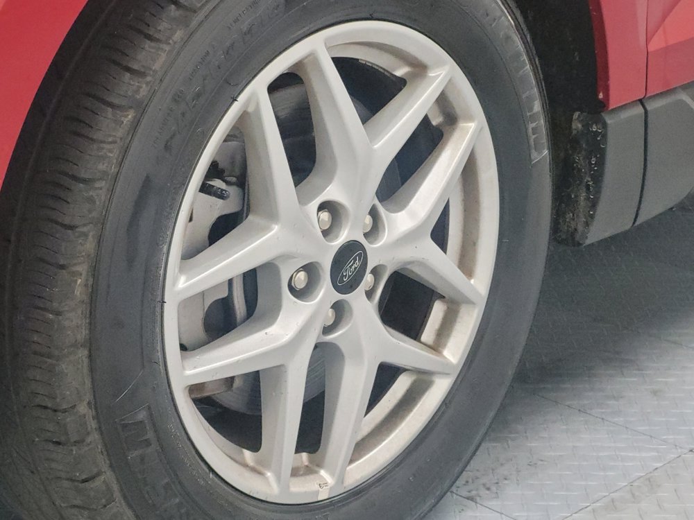 Used 2023 Ford Edge SEL image 31