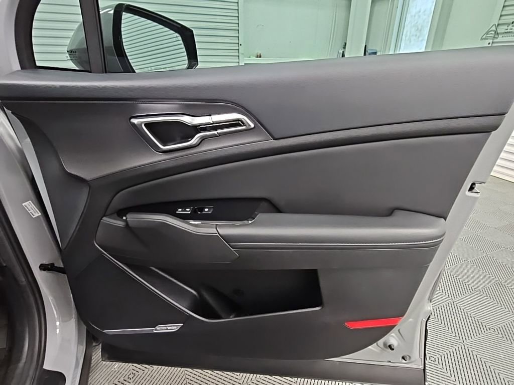 Used 2023 Kia Sportage SX image 45