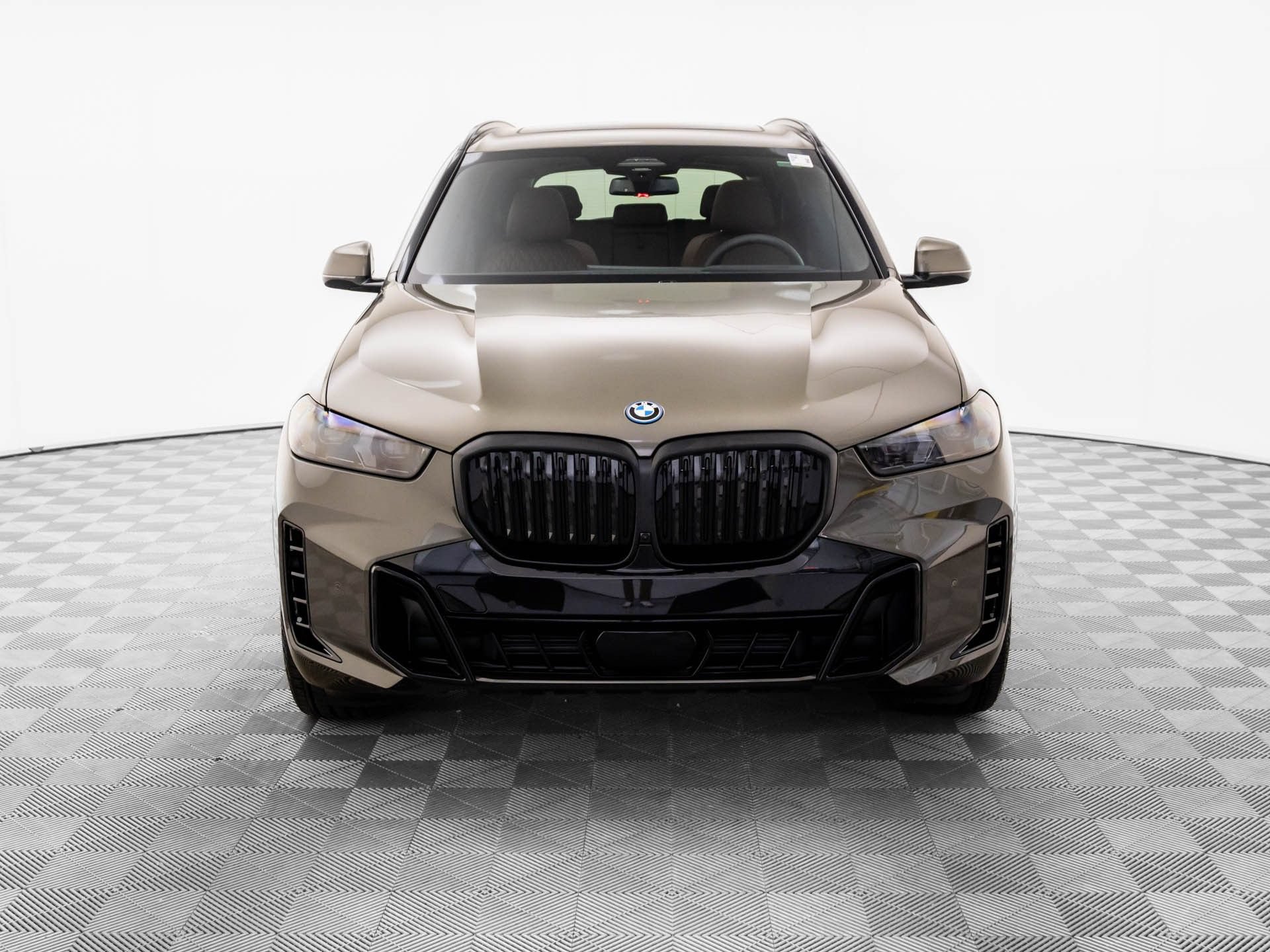 Certified 2026 BMW X5 xDrive50e w/ M Sport Package AWD/4WD image 9