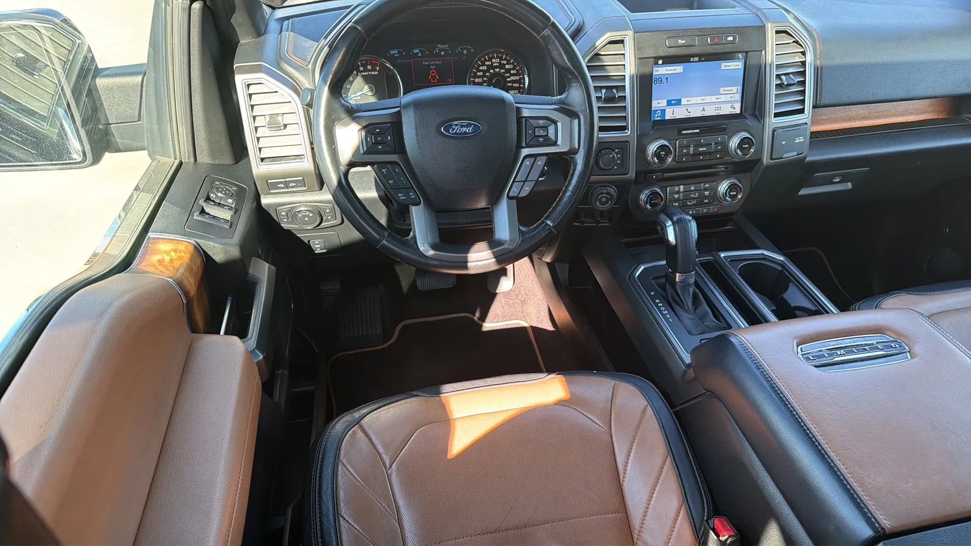 Used 2016 Ford F150 Limited w/ Trailer Tow Package image 52