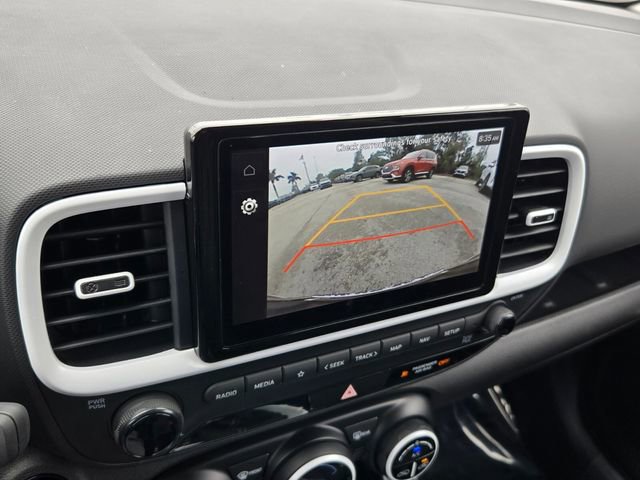 New 2025 Hyundai Venue Limited image 11