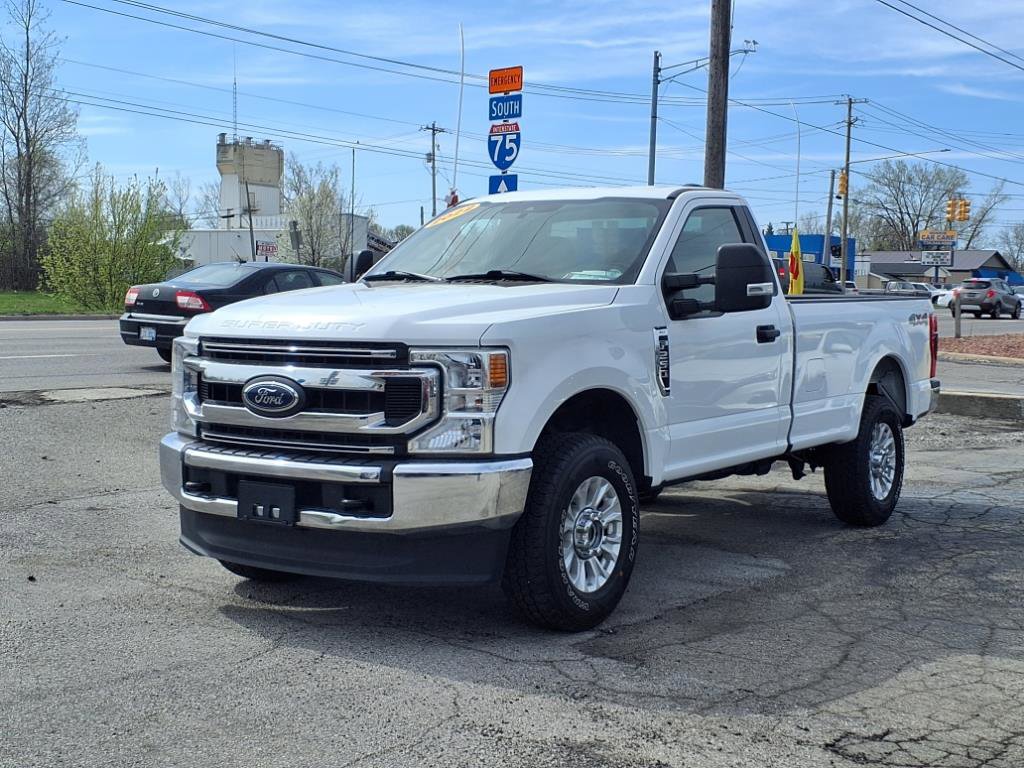 Used 2022 Ford F250 4x4 Regular Cab Super Duty image 3