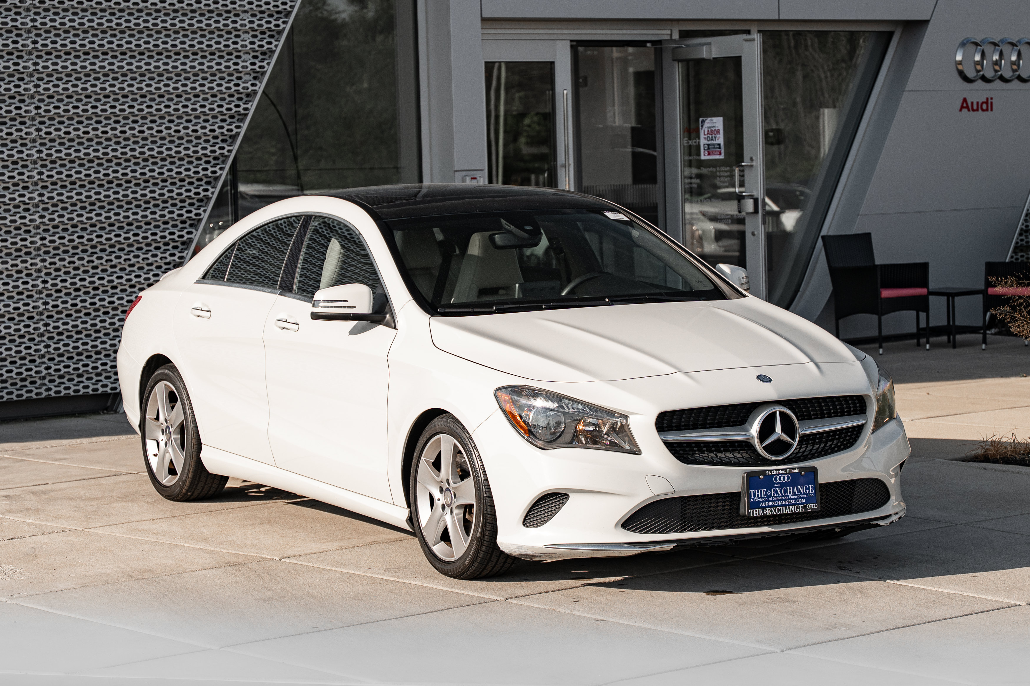 Used 2017 Mercedes-Benz CLA 250 4MATIC image 2