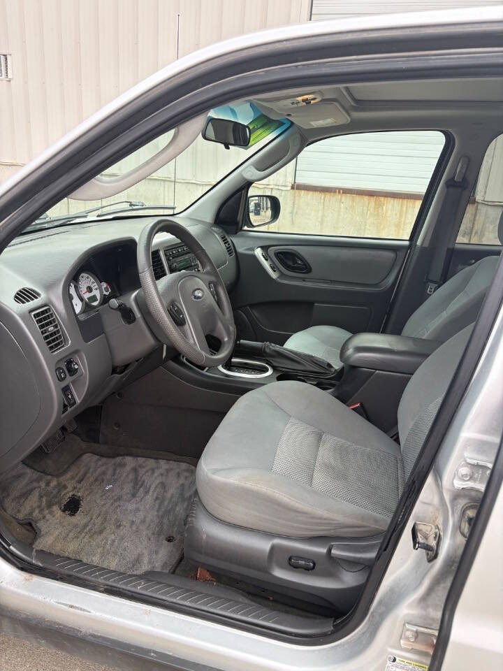 Used 2007 Ford Escape XLT AWD/4WD image 7