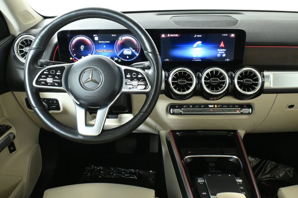 Used 2022 Mercedes-Benz GLB 250 4MATIC image 17
