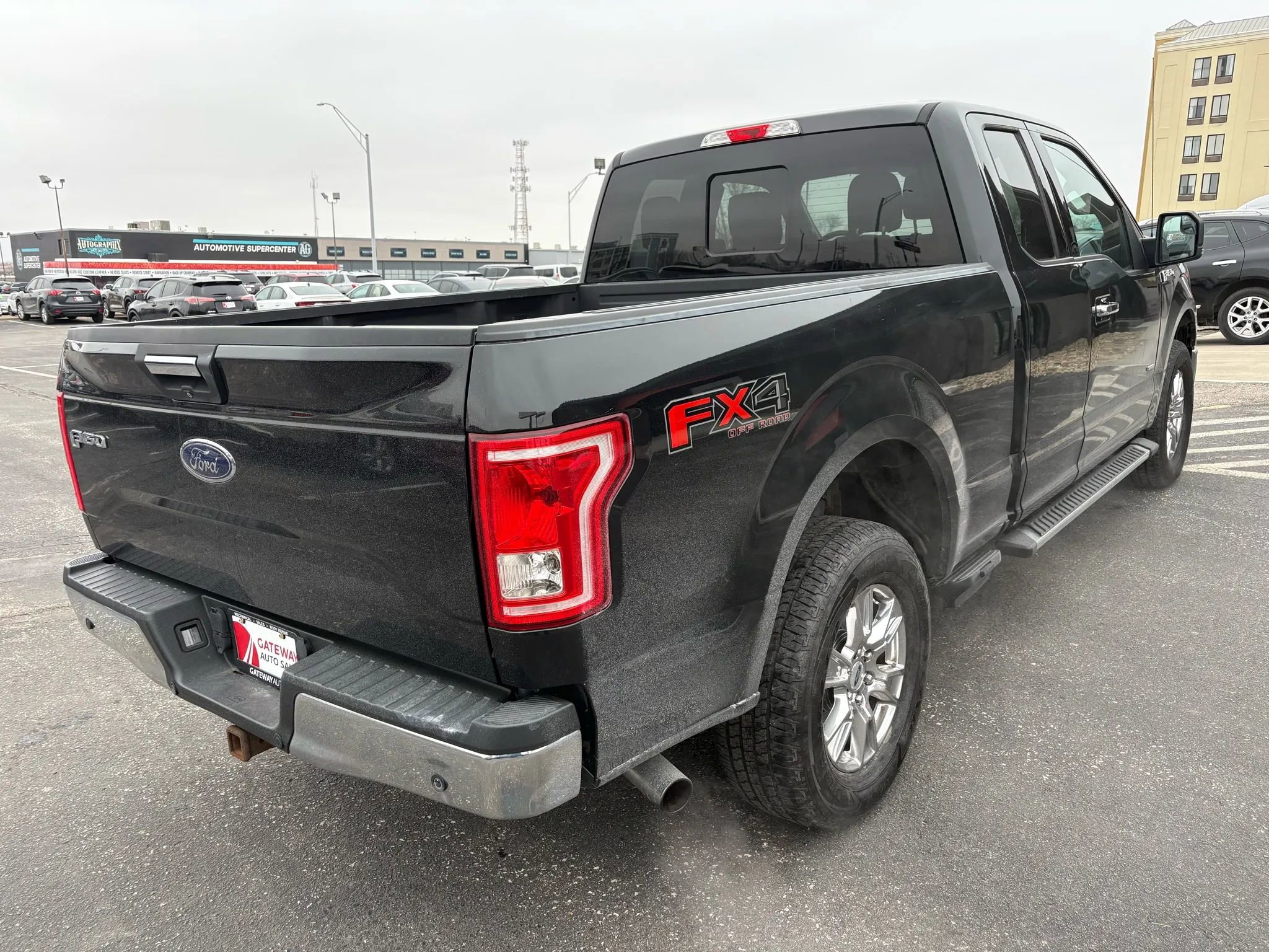 Used 2015 Ford F150 XLT w/ Equipment Group 302A Luxury image 5