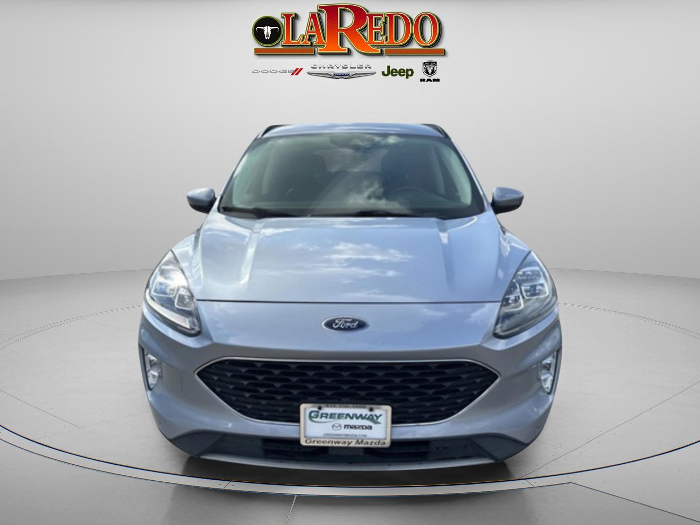 Used 2022 Ford Escape Titanium image 2