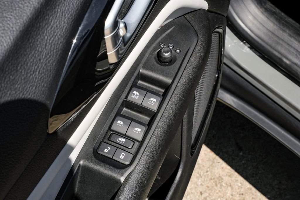 Used 2022 Jeep Compass Limited image 53