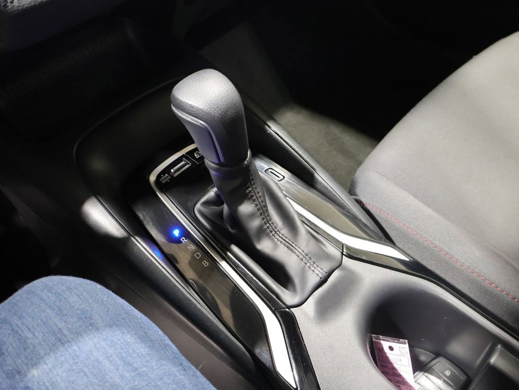 Used 2024 Toyota Corolla SE w/ Convenience Package image 13