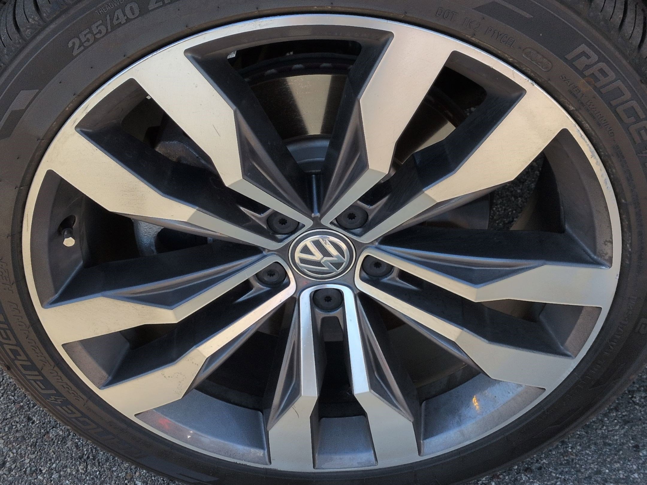 Used 2021 Volkswagen Tiguan SEL Premium R-Line w/ 3rd Row Seat Package image 10