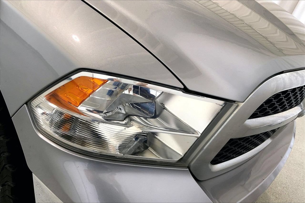 Used 2022 RAM 1500 Tradesman w/ Chrome Plus Package RWD image 28