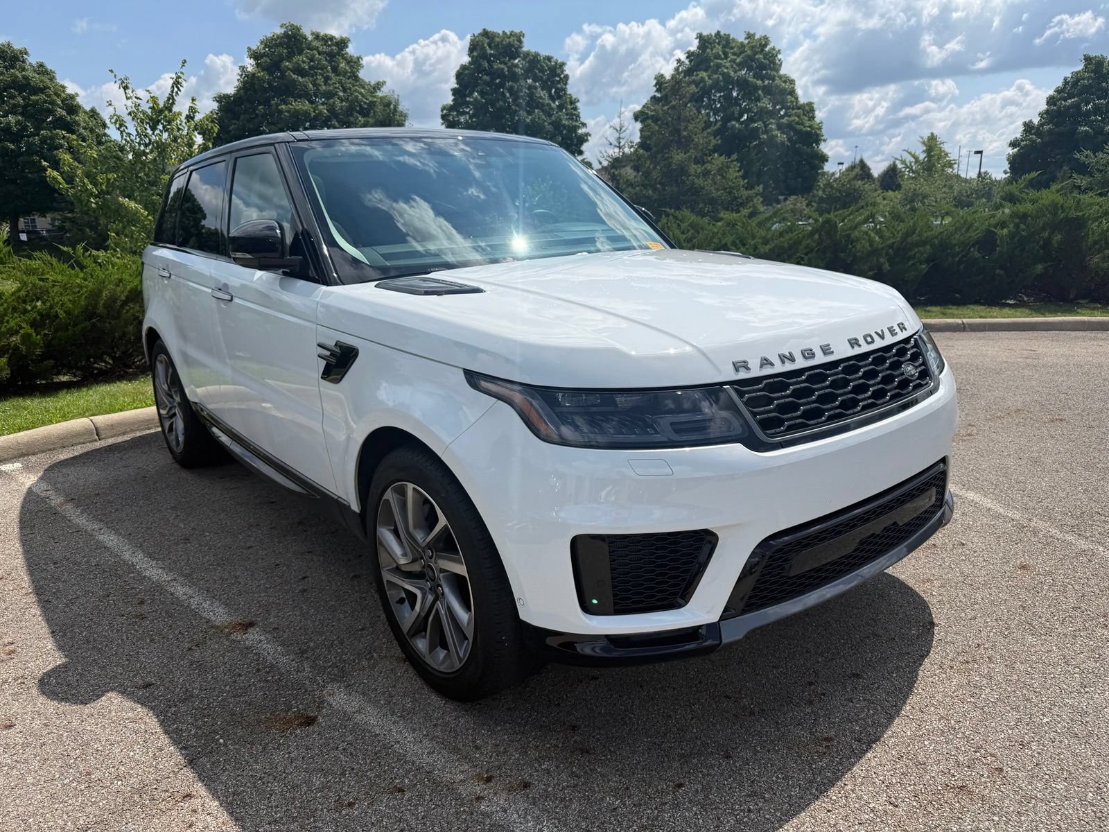 Used 2022 Land Rover Range Rover Sport HSE Silver Edition AWD/4WD image 3