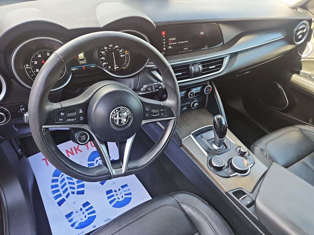 Used 2018 Alfa Romeo Stelvio Ti AWD/4WD image 13