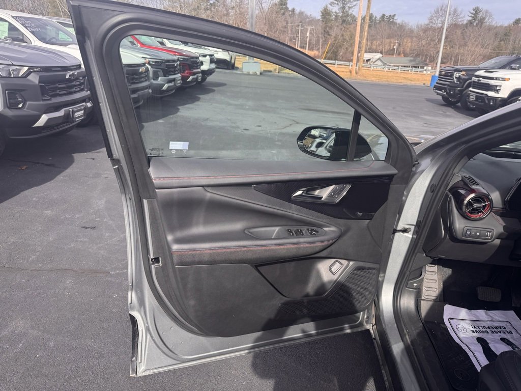 Used 2024 Chevrolet Blazer EV RS image 19