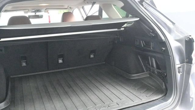 Used 2020 Subaru Outback Touring XT AWD/4WD image 18