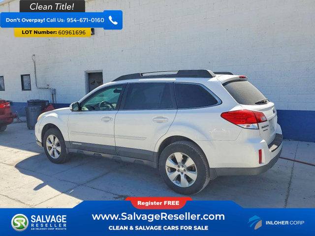 Used 2012 Subaru Outback 2.5i w/ Alloy Wheel Pkg AWD/4WD image 3