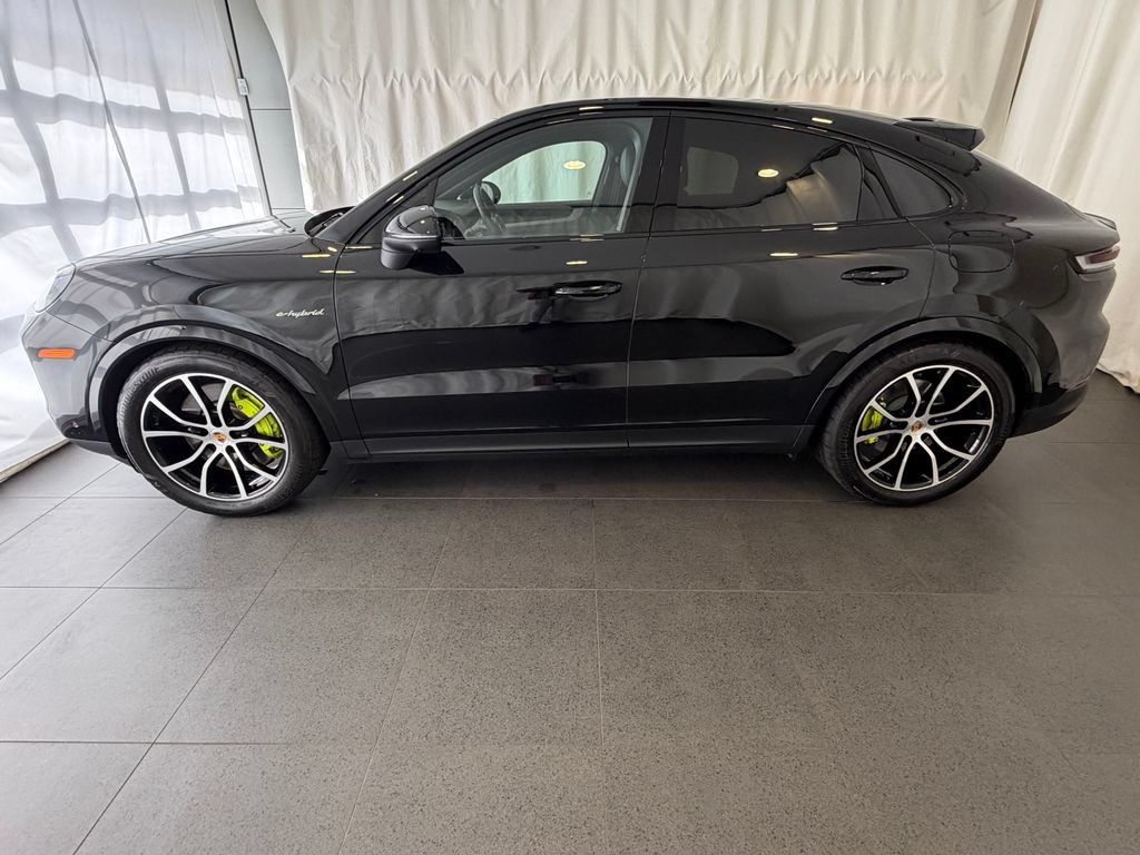 Certified 2025 Porsche Cayenne E-Hybrid Coupe AWD/4WD video 2