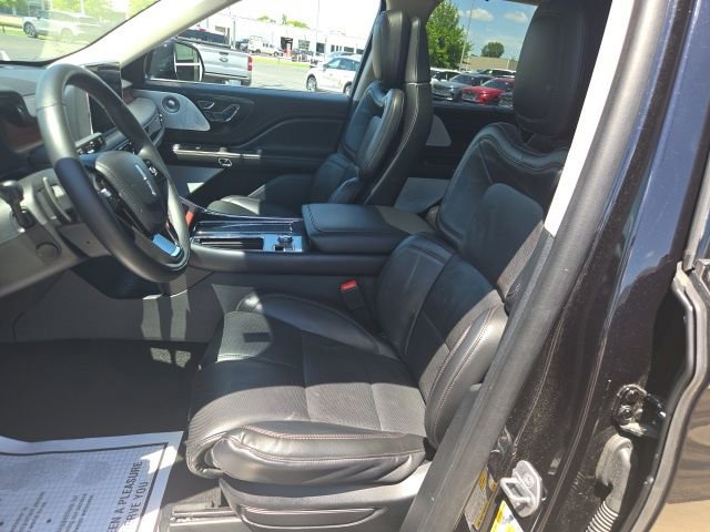 Certified 2024 Lincoln Aviator Reserve w/ Equipment Group 201A AWD/4WD image 6