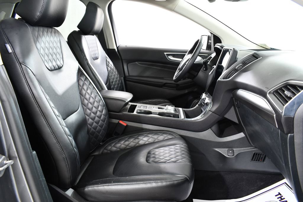 Used 2024 Ford Edge Titanium w/ Equipment Group 301A image 10