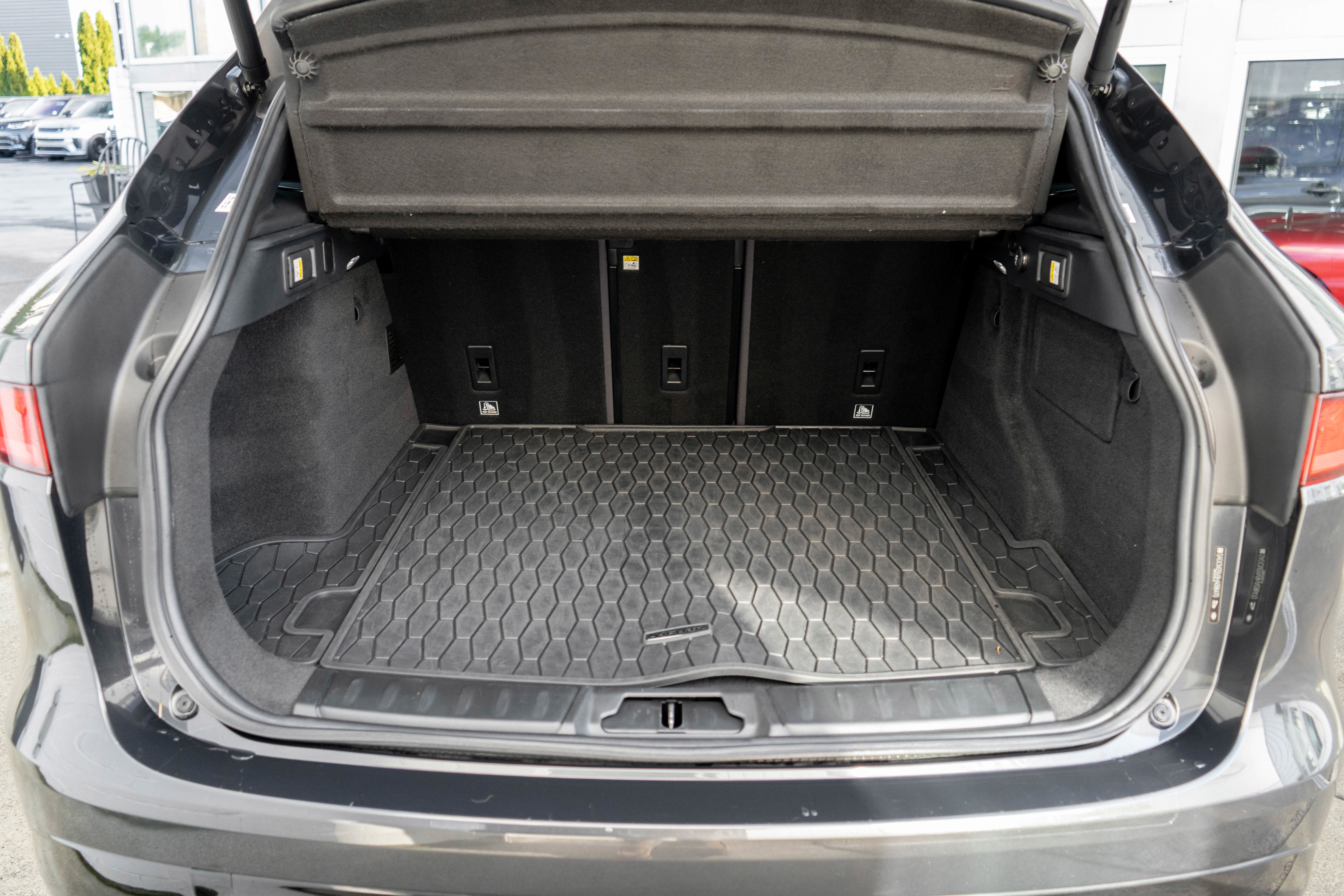 Used 2017 Jaguar F-PACE S image 35