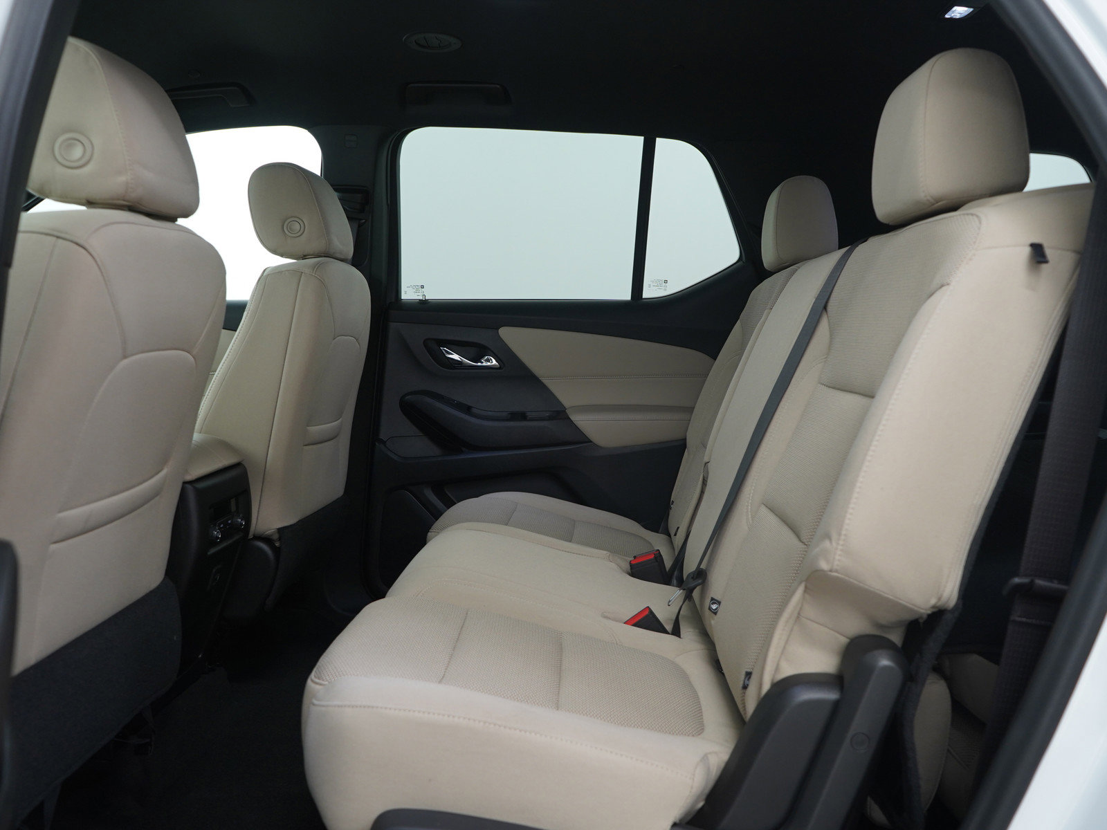 Used 2023 Chevrolet Traverse LS w/ Safety Package image 18