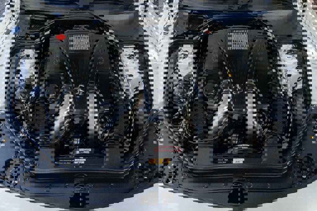 Used 2015 Mercedes-Benz SL 550 image 28