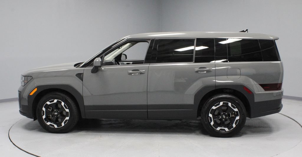 Used 2025 Hyundai Santa Fe SE AWD/4WD image 7