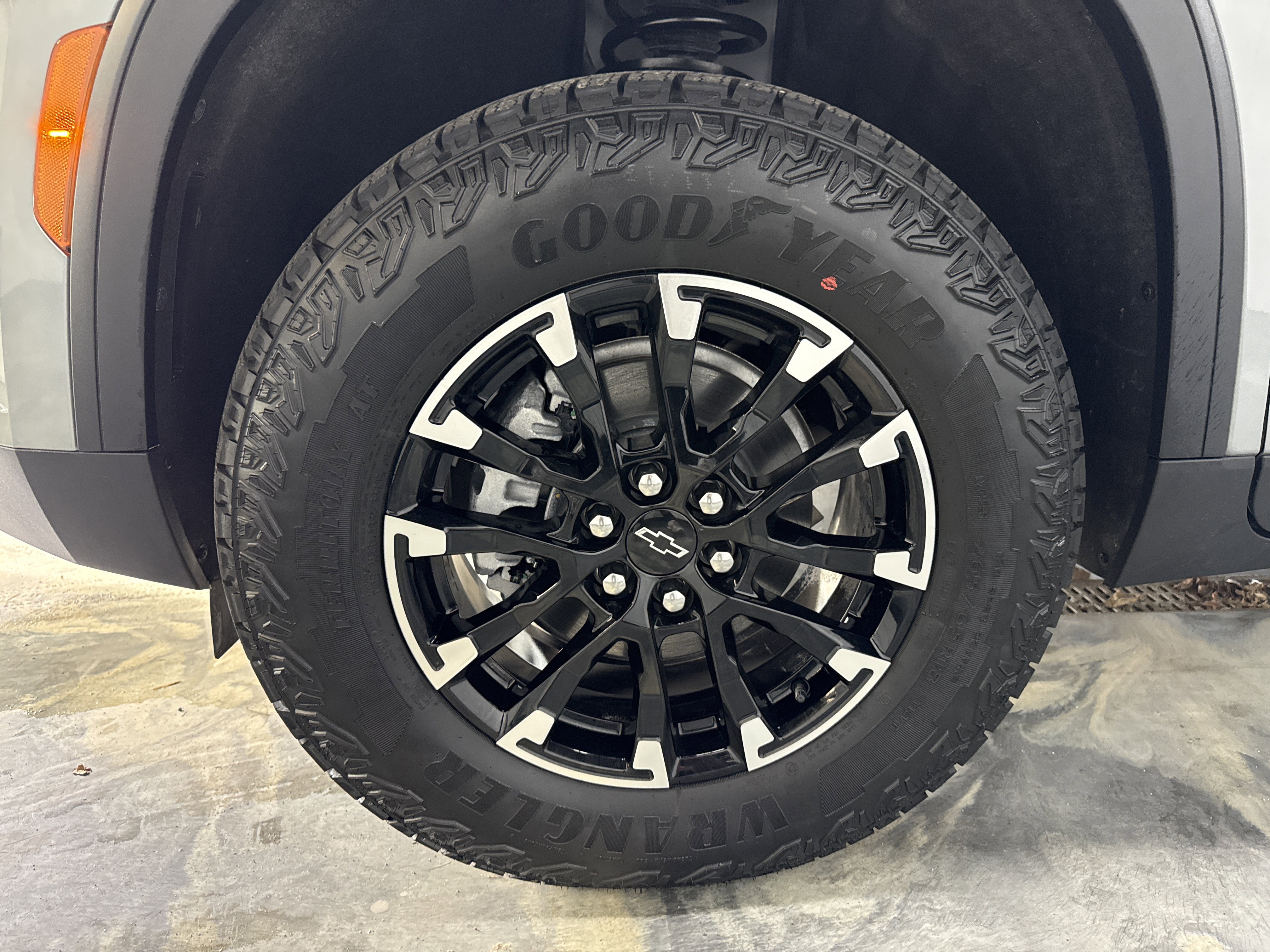 Used 2026 Chevrolet Traverse Z71 w/ LPO, Floor Liner Package image 28